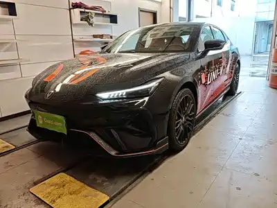 Changan UNI-V 2025