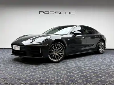 Porsche Panamera 2025