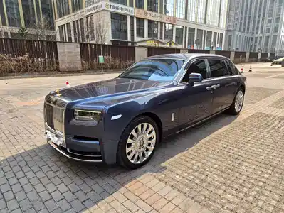 Rolls-Royce Phantom 2024