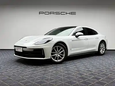 Porsche Panamera 2024