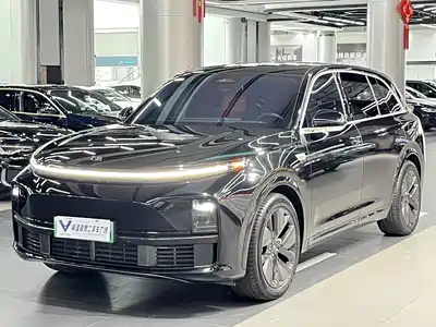 Li Auto L7 2025