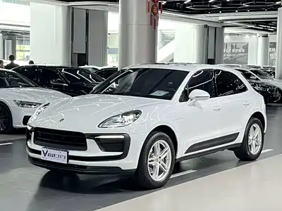 Porsche Macan 2024