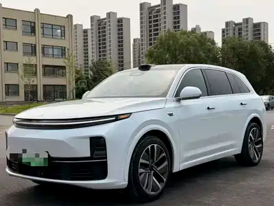 Li Auto L7 2025