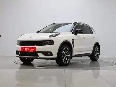 Lynk & Co 01 EM-P 2019