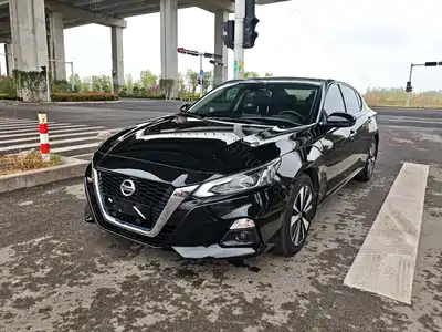 Nissan Teana 2023