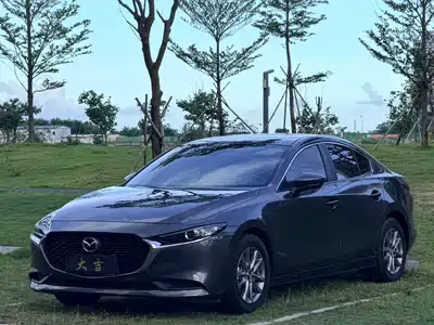 Mazda Mazda3 Axela 2023