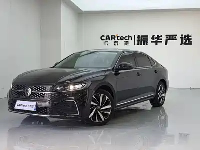 Volkswagen Passat 2023