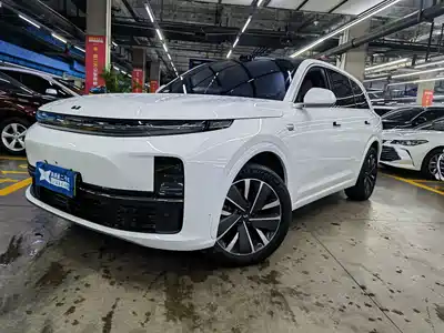 Li Auto L7 2025