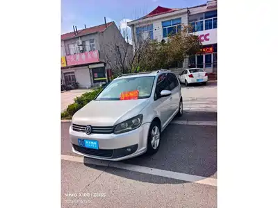 Volkswagen Touran 2011