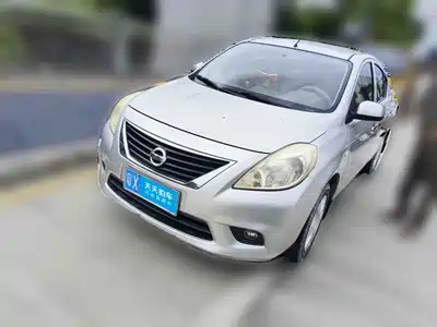 Nissan Sunny 2011