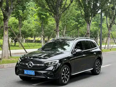 Mercedes-Benz GLC 2023