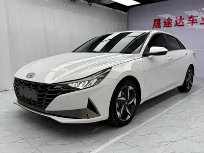 Hyundai Elantra 2022