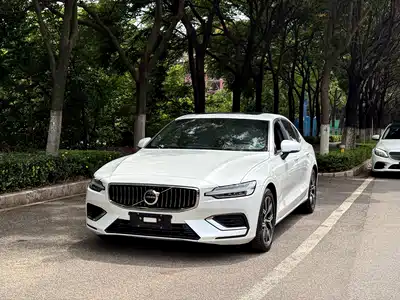 Volvo S60 2023