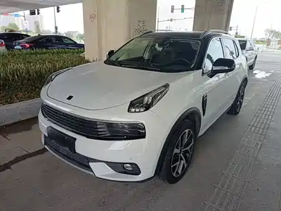 Lynk & Co 01 2019