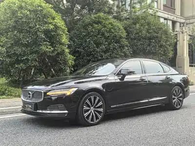 Volvo S90 Plug-in Hybrid 2021