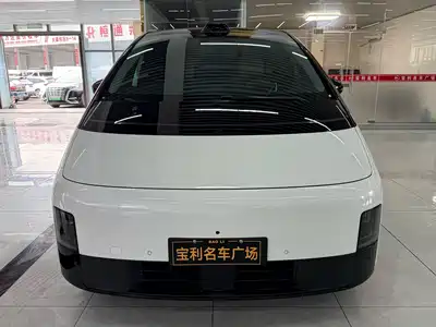 Li Auto MEGA 2025