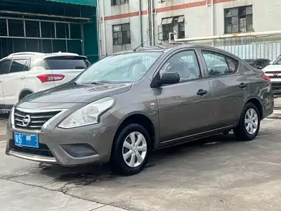 Nissan Sunny 2015
