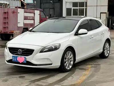Volvo V40 2013