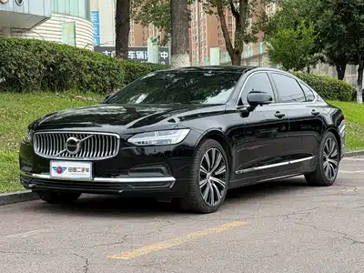 Volvo S90 2023