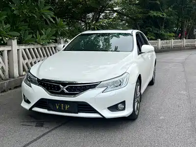 Toyota Reiz 2015