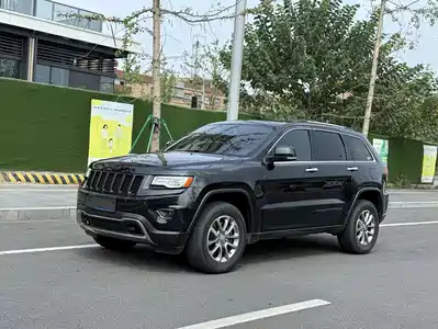 Jeep Grand Cherokee (Import) 2013