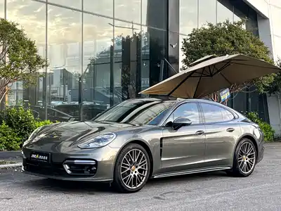 Porsche Panamera 2022