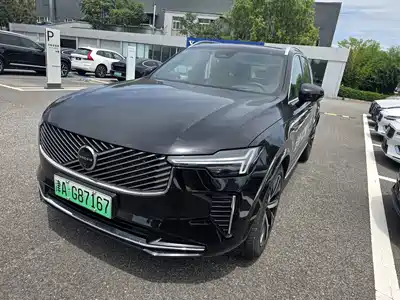 Volvo XC90 Plug-in Hybrid 2025