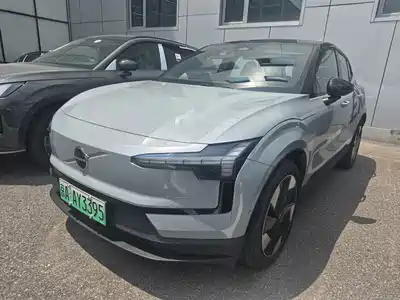 Volvo EX30 2024