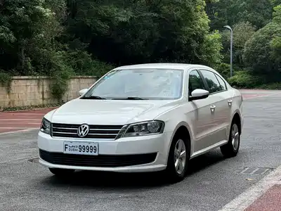 Volkswagen Lavida 2015