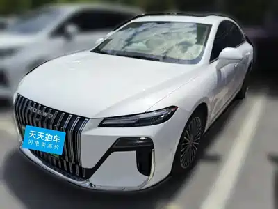 Roewe M7 DMH 2025