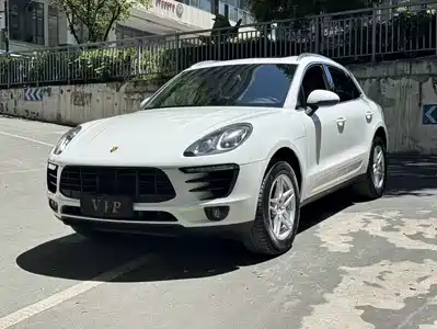 Porsche Macan 2016