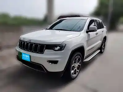 Jeep Grand Cherokee (Import) 2023