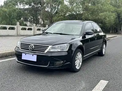 Volkswagen Passat Lingyu 2012