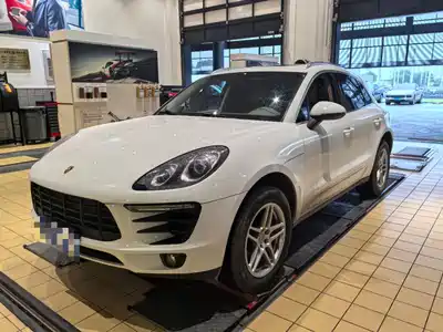 Porsche Macan 2015