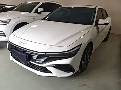 Hyundai Elantra 2024