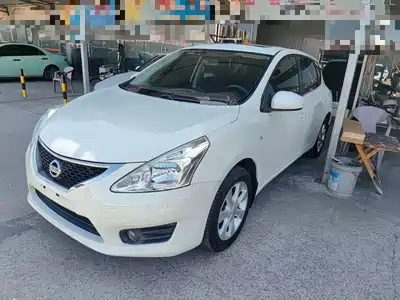 Nissan Tiida 2014