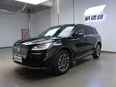 Lincoln Adventurer 2021