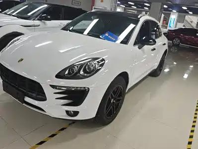 Porsche Macan 2015