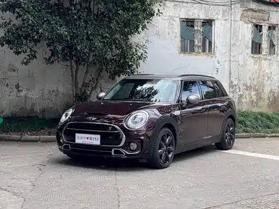MINI CLUBMAN 2016