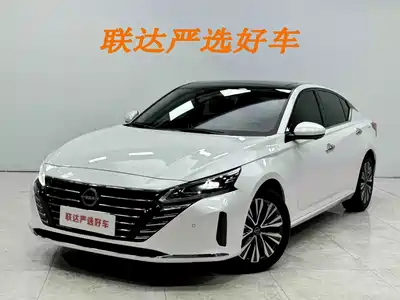 Nissan Teana 2023