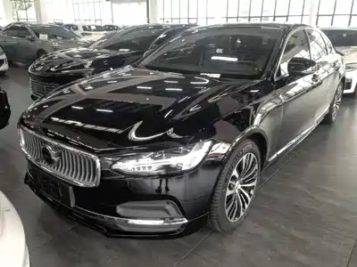 Volvo S90 2025