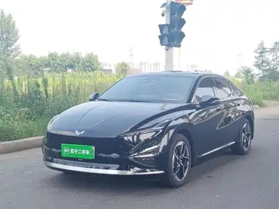 Wuling Motors Starlight 2025