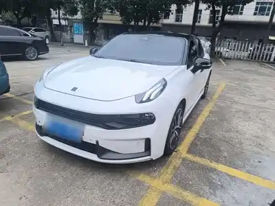 Lynk & Co 03 2020