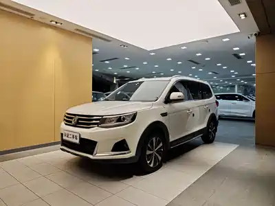 Dongfeng Fengxing Jingyi X6 2017