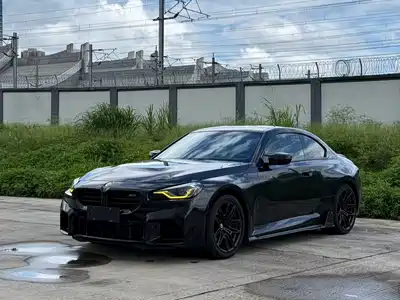 BMW M2 2025