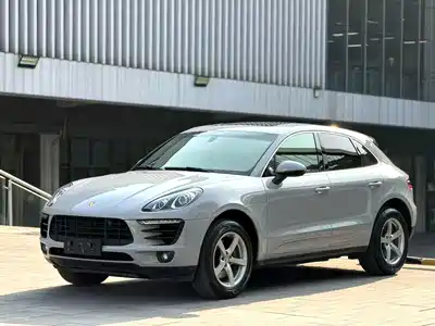 Porsche Macan 2015