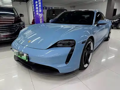 Porsche Taycan 2021