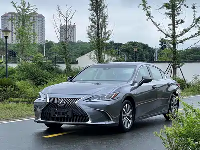 Lexus ES 2018