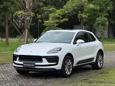 Porsche Macan 2023
