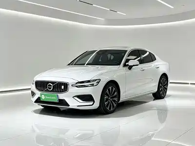 Volvo S60 2025